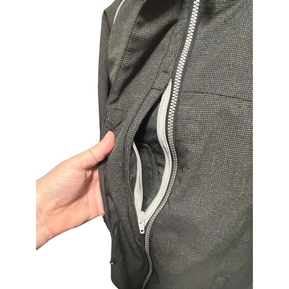 Kerrits Hight Tail Waterproof Rain jacket Black. Zip Pockets Adjustable Snaps LG - Picture 10 of 15